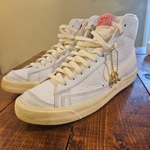 Nike Blazers Popcorn Size 10